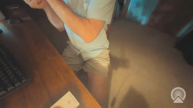 chrisw8140 online show from June 2026 12:02:02 AM
