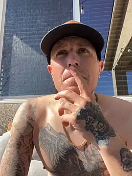 Snapshot of brngitdwn chatting on January 2026 07:23:01 PM brngitdwn online show from January 2026 07:23:01 PM