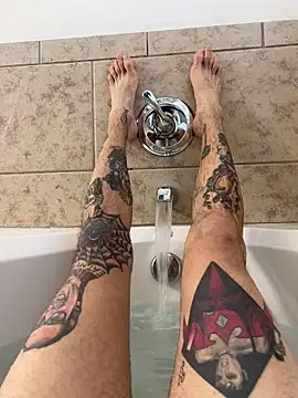 Snapshot of brngitdwn chatting on February 2026 08:20:02 PM brngitdwn online show from February 2026 08:20:02 PM