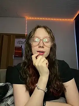 Snapshot of YoungLisaa18 chatting on February 2026 03:17:02 PM YoungLisaa18 online show from February 2026 03:17:02 PM