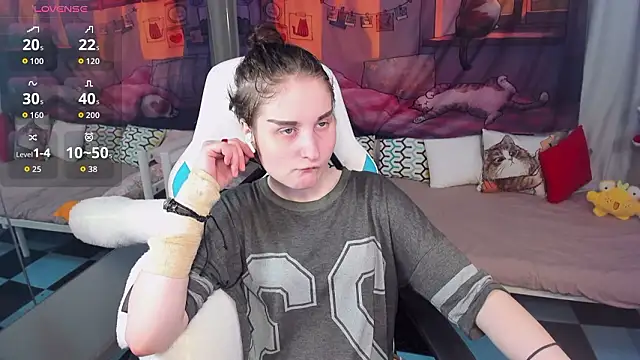 Snapshot of KiraDuvall chatting on February 2026 04:36:01 PM KiraDuvall online show from February 2026 04:36:01 PM