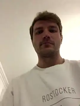 Snapshot of Domssecretom chatting on January 2026 03:45:01 AM Domssecretom online show from January 2026 03:45:01 AM