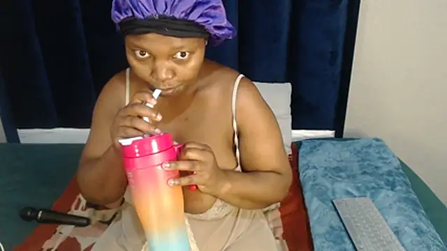 Snapshot of Cutebootyxx chatting on February 2026 11:56:01 PM Cutebootyxx online show from February 2026 11:56:01 PM