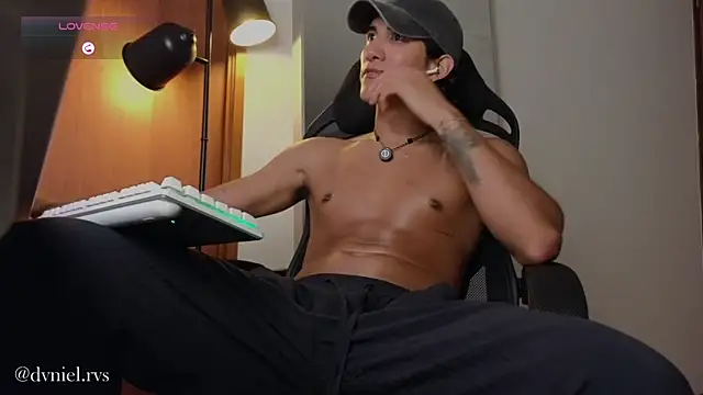 emilio rivs online show from July 2026 01:21:01 AM