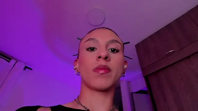 miss  charlotte7 online show from July 2026 12:39:01 AM