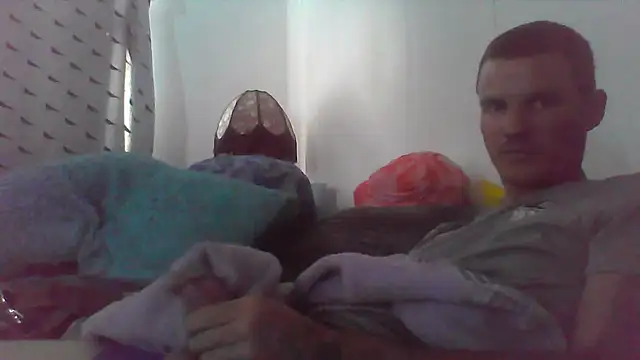 Snapshot of HungandHynotic chatting on May 2026 10:39:01 PM HungandHynotic online show from May 2026 10:39:01 PM