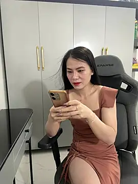Llabi2k online show from July 2026 08:27:01 PM