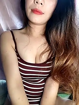 Snapshot of -Likin- chatting on January 2026 12:32:02 PM -Likin- online show from January 2026 12:32:02 PM