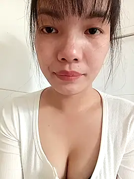 Snapshot of -Likin- chatting on February 2026 03:39:01 AM -Likin- online show from February 2026 03:39:01 AM