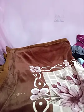 Phoebe-e online show from February 2026 02:35:01 PM