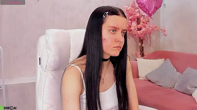 Snapshot of Kessi_Millisis chatting on February 2026 07:32:02 AM Kessi Millisis online show from February 2026 07:32:02 AM