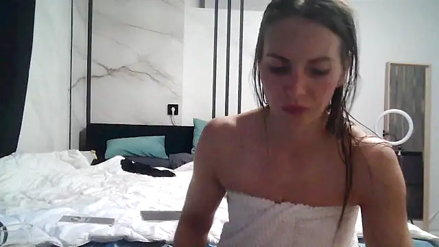 Valyssa online show from July 2026 05:26:02 PM