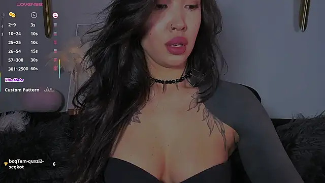 Snapshot of your_asian_dream chatting on February 2026 04:42:02 AM your asian dream online show from February 2026 04:42:02 AM