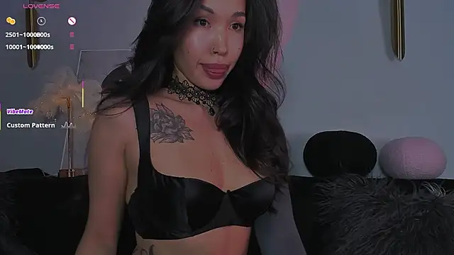Snapshot of your_asian_dream chatting on February 2026 05:44:01 PM your asian dream online show from February 2026 05:44:01 PM