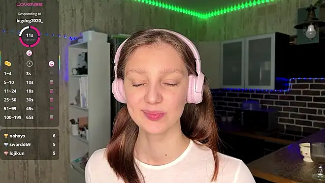 Snapshot of ChrisAmott chatting on February 2026 04:22:02 PM ChrisAmott online show from February 2026 04:22:02 PM