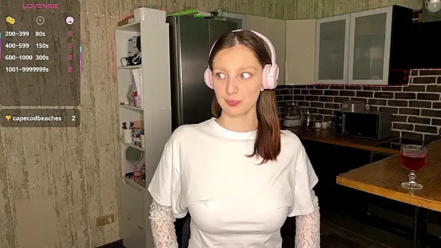 Snapshot of ChrisAmott chatting on February 2026 04:11:02 PM ChrisAmott online show from February 2026 04:11:02 PM