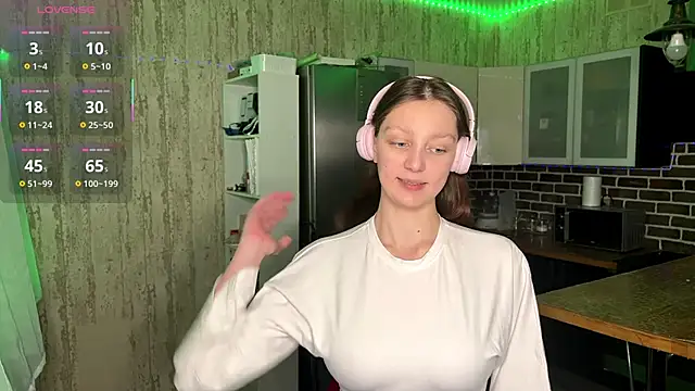 Snapshot of ChrisAmott chatting on February 2026 04:02:01 PM ChrisAmott online show from February 2026 04:02:01 PM