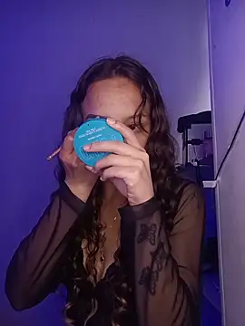 Snapshot of AlexxaAndRileyy chatting on February 2026 04:58:02 PM AlexxaAndRileyy online show from February 2026 04:58:02 PM