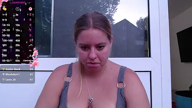 Mia lou05 online show from July 2026 07:49:02 PM