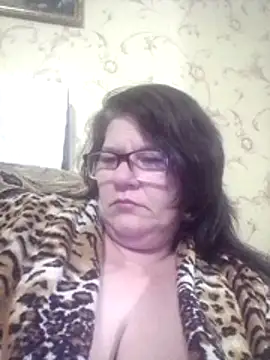 Snapshot of NysiOlsen chatting on April 2026 05:48:02 PM NysiOlsen online show from April 2026 05:48:02 PM
