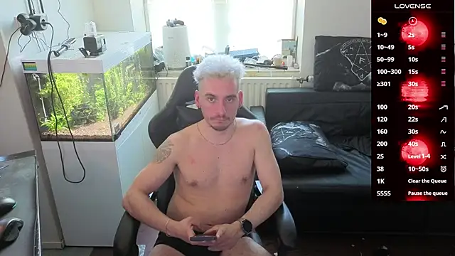 Rayzel White online show from March 2026 02:20:01 PM