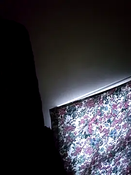 Snapshot of MmmDddddmmmm chatting on April 2026 06:57:01 PM MmmDddddmmmm online show from April 2026 06:57:01 PM