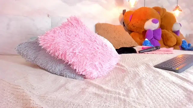 tiarha 18 online show from February 2026 06:40:02 AM