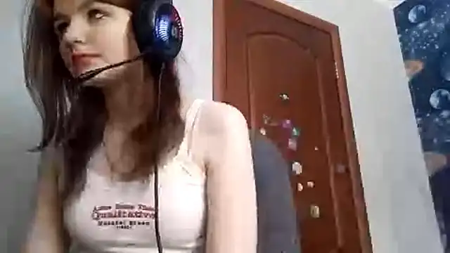 Snapshot of GameToiler chatting on February 2026 08:10:01 AM GameToiler online show from February 2026 08:10:01 AM