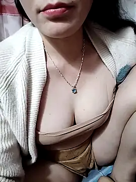 Snapshot of NgocLinh_69 chatting on February 2026 01:54:01 PM NgocLinh 69 online show from February 2026 01:54:01 PM