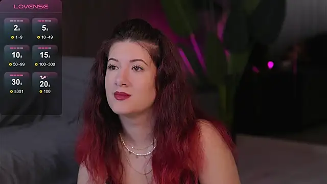 Snapshot of EvaMo0n chatting on February 2026 05:11:02 AM EvaMo0n online show from February 2026 05:11:02 AM