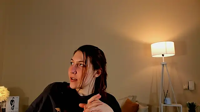 Snapshot of ClariceWellen chatting on January 2026 06:55:02 PM ClariceWellen online show from January 2026 06:55:02 PM