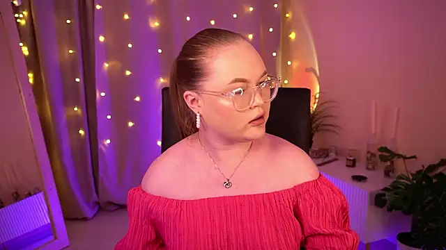 FeliciaLorne online show from February 2026 12:33:01 PM