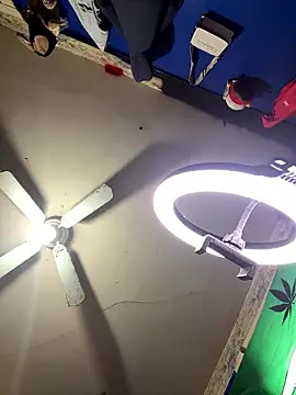 Snapshot of WhiteMeatsRican chatting on January 2026 06:01:01 PM WhiteMeatsRican online show from January 2026 06:01:01 PM