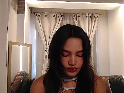 Nyxx Velariia online show from February 2026 01:43:01 PM