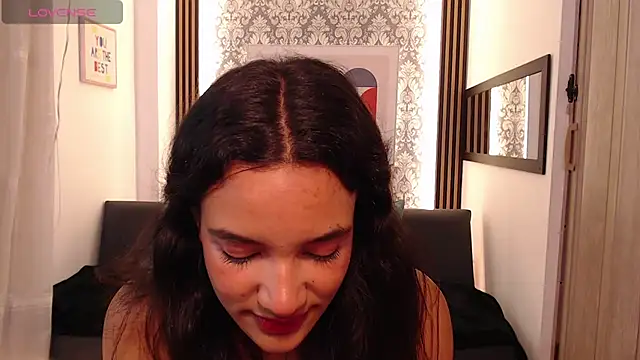 Snapshot of Nyxx_Velariia chatting on March 2026 04:12:02 PM Nyxx Velariia online show from March 2026 04:12:02 PM