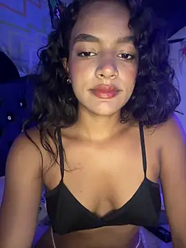 Snapshot of Nyxx_Velariia chatting on May 2026 03:22:02 AM Nyxx Velariia online show from May 2026 03:22:02 AM