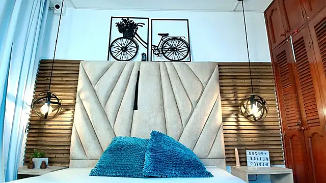 Snapshot of Hether_t chatting on February 2026 12:56:02 PM Hether t online show from February 2026 12:56:02 PM