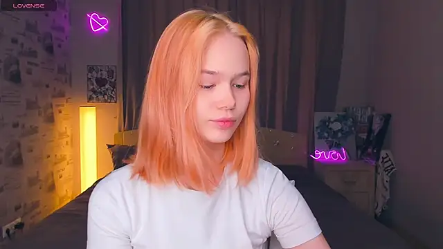 OwlLynn online show from February 2026 09:16:02 AM