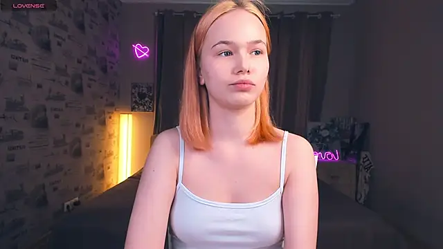 OwlLynn online show from February 2026 08:35:01 AM