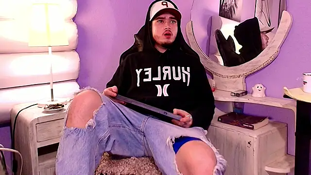 Salvattore Muller online show from February 2026 04:28:02 AM