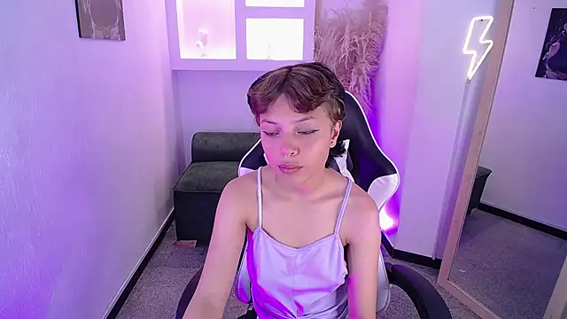 Snapshot of melodyy_as chatting on January 2026 12:33:02 PM melodyy as online show from January 2026 12:33:02 PM