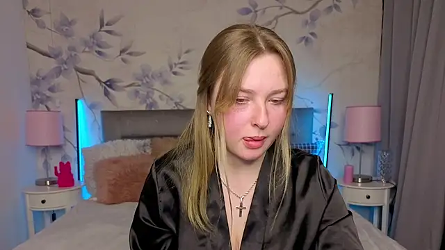 Snapshot of VladaHotxx chatting on February 2026 02:51:01 PM VladaHotxx online show from February 2026 02:51:01 PM