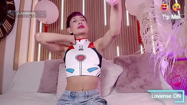 Snapshot of Taylor_Snow chatting on February 2026 01:14:01 PM Taylor Snow online show from February 2026 01:14:01 PM