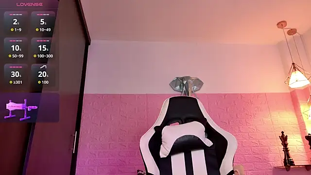 Snapshot of Dulce_Stormy chatting on February 2026 12:19:01 PM Dulce Stormy online show from February 2026 12:19:01 PM