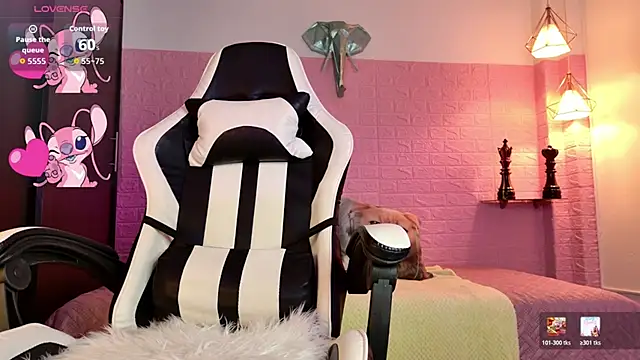 Snapshot of Dulce_Stormy chatting on February 2026 12:16:01 PM Dulce Stormy online show from February 2026 12:16:01 PM