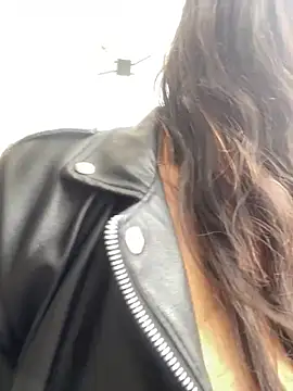 Snapshot of TatiJx_Pink chatting on February 2026 05:11:02 PM TatiJx Pink online show from February 2026 05:11:02 PM