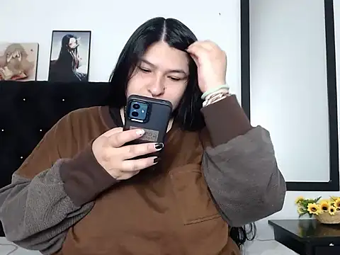 LauraHorny69 online show from March 2026 01:37:01 PM