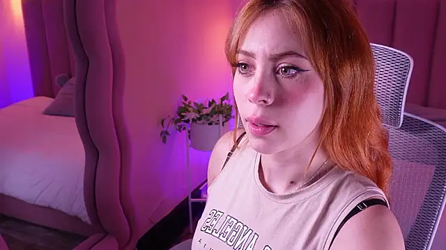 Snapshot of Maxiine chatting on February 2026 11:02:02 AM Maxiine online show from February 2026 11:02:02 AM