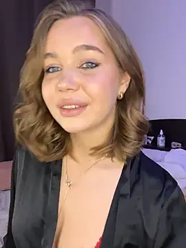 Snapshot of SilverHanna chatting on February 2026 11:25:01 PM SilverHanna online show from February 2026 11:25:01 PM