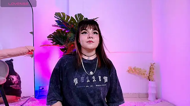 Snapshot of Dakota-bluu chatting on February 2026 02:38:02 PM Dakota-bluu online show from February 2026 02:38:02 PM